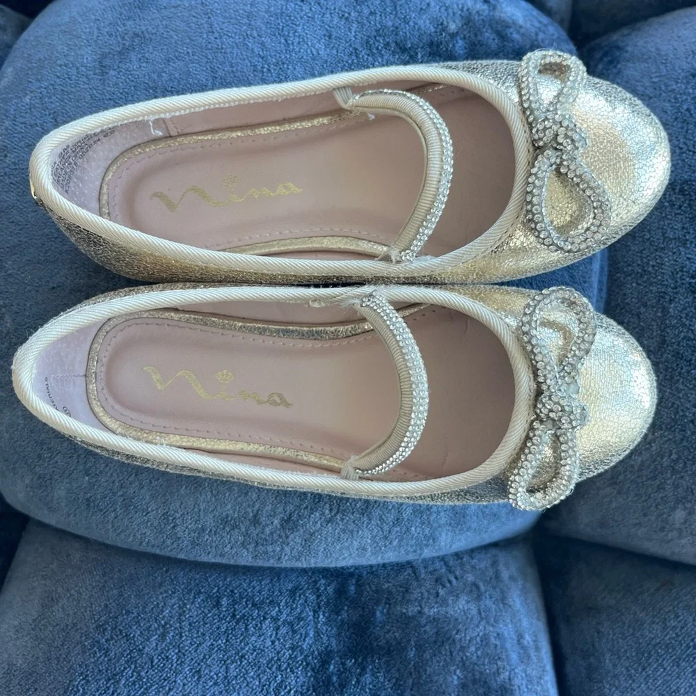 Nina Gold Kids Shoes with crystal rhinestone Bow Detail - Picture 6 of 10